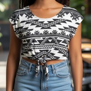 Aztec print tie front crop top l